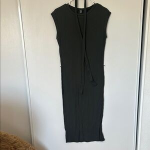 Elegant Green Sleeveless Dress